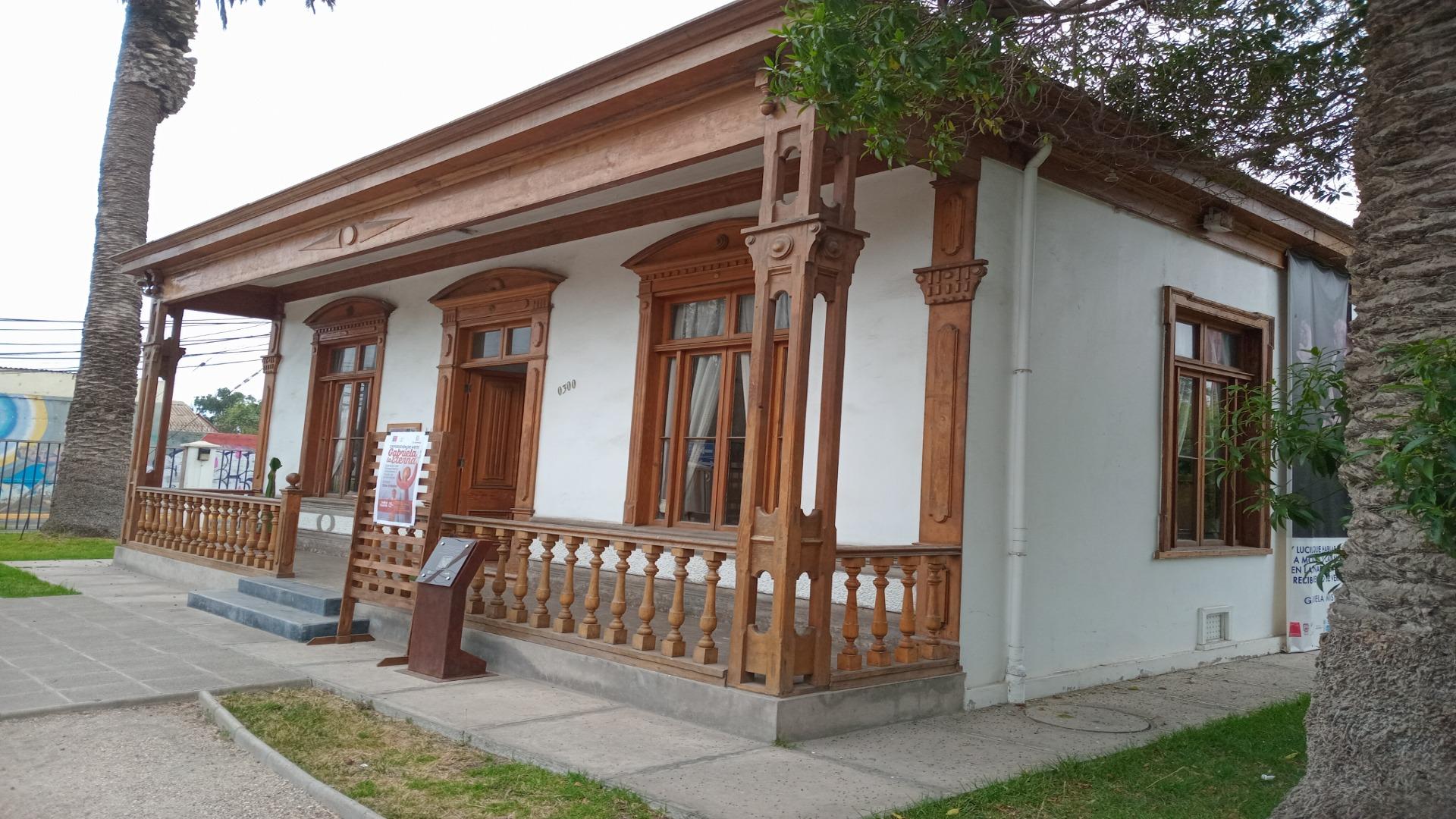 Casa Gabriela Mistral Las Palmeras